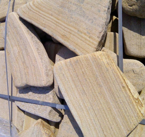 Kamenclub.ru: Песчаник пластушка галтованный желтый с рисунком (3 см)  купить в Балашихе плитняк - пластушка желтый песчаник 21000 руб/м3   фото КАМЕНЬ КЛУБ