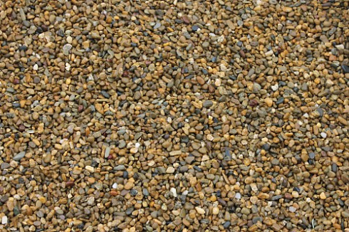 Kamenclub.ru: Галька окат (серо-желтая) фр.10-20 мм. купить  в Балашихе галька серо-желтая, рыжая, серый речная окатанная округлая галька 5000 руб/т   фото КАМЕНЬ КЛУБ