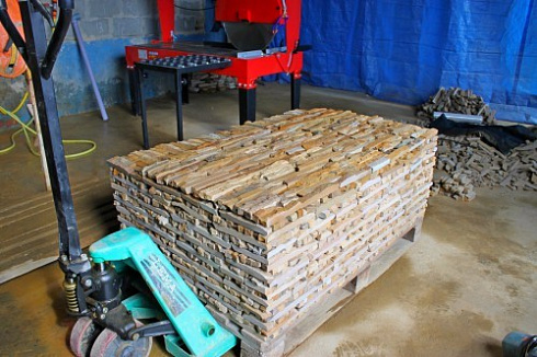 Kamenclub.ru: Песчаник (лапша) art PSG-3-01  купить в Балашихе    2300 руб/кв.м   фото КАМЕНЬ КЛУБ