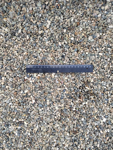 Kamenclub.ru: Галька речная окат (серая) фр.5-10 мм купить  в Балашихе галька речная серая, серый, темно-серый, светло-серый, коричневый речная окатанная галька декоративная ландшатфная 5000 руб/т   фото КАМЕНЬ КЛУБ