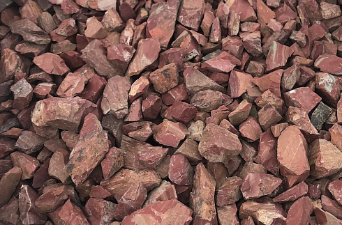 Kamenclub.ru: Щебень крошка красный (ЯШМА) фр. 10-20 мм.  купить в Балашихе яшма красный, бордовый, оранжевый, рыжий декоративный каменный ландшафтный щебень колотый 9000 руб/т   фото КАМЕНЬ КЛУБ