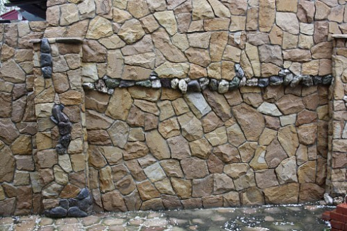 Kamenclub.ru: Песчаник колотый для облицовки (фр. 2-3 см)  купить в Балашихе песчаник бежевый серый рыжий песчаник строительный 5000 руб/т   фото КАМЕНЬ КЛУБ