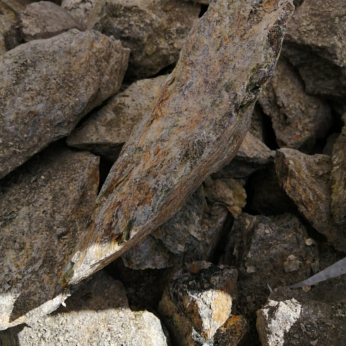 фото Змеевик салатовый  (фр. 70-100 мм)  купить в Балашихе в интернет-портале КАМЕНЬ КЛУБ