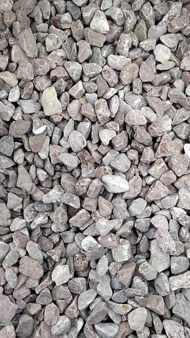 Kamenclub.ru: Мраморная крошка (щебень галтованный розовый) фр.20-40 мм.  купить в Балашихе мрамор розовый, красный оголтованный округлый щебень  15000 руб/т   фото КАМЕНЬ КЛУБ