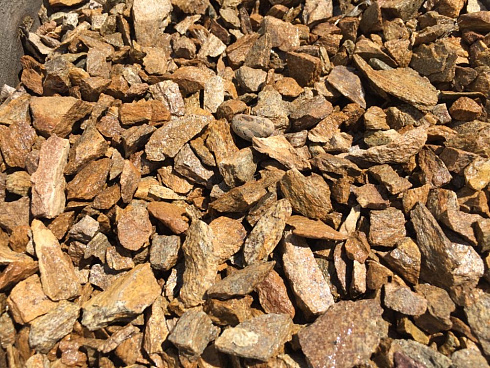 Kamenclub.ru: Щебень крошка желтый (ЗЛАТОЛИТ) фр. 40-70 мм.  купить в Балашихе златолит мрамор бежевый, золотистый, желтый декоративный щебень  12000 руб/т   фото КАМЕНЬ КЛУБ