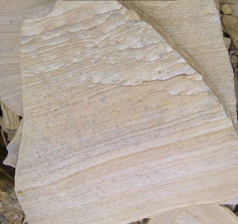 Kamenclub.ru: Песчаник пластушка желтый с рисунком (4-6 см)  купить в Балашихе плитняк пластушка желтый с рисунком песчаник 9 000 руб/м3   фото КАМЕНЬ КЛУБ