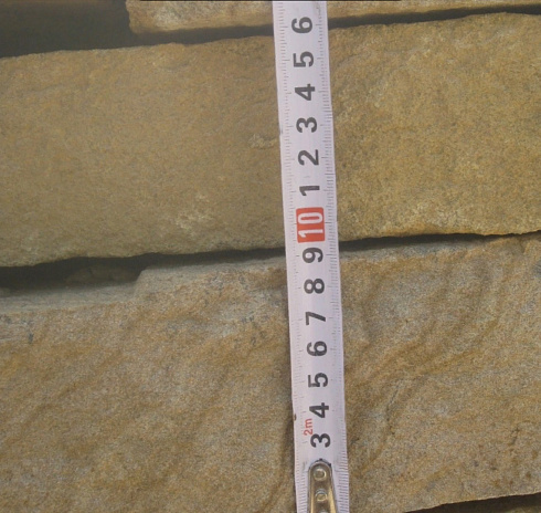 Kamenclub.ru: Песчаник пластушка желтый с рисунком (7-15 см)  купить в Балашихе плитняк - пластушка - бут желтый песчаник 10200 руб/м3   фото КАМЕНЬ КЛУБ