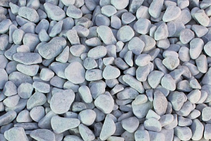 Kamenclub.ru: Мраморная крошка (щебень галтованный белый), фр.20-40 мм.  купить в Балашихе мрамор белый бежевый молочный мраморный щебень декоративный 17000 руб/т   фото КАМЕНЬ КЛУБ