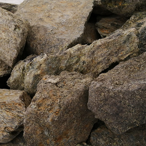 фото Змеевик салатовый  (фр. 70-100 мм)  купить в Балашихе в интернет-портале КАМЕНЬ КЛУБ