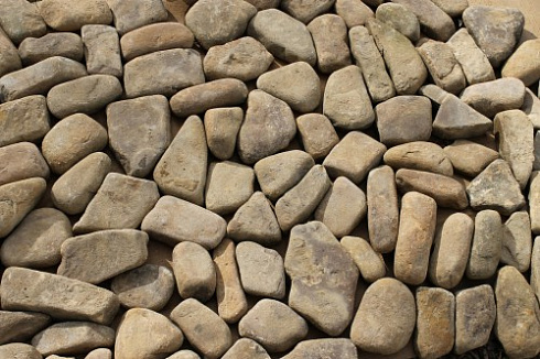 Kamenclub.ru: Песчаник брусчатка  купить в Балашихе    5 500 руб/т   фото КАМЕНЬ КЛУБ