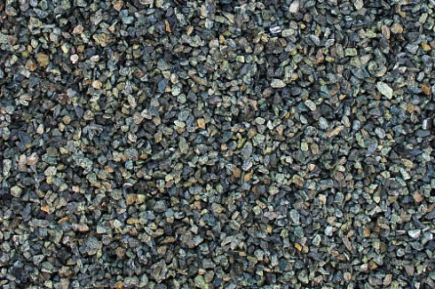 Kamenclub.ru: Щебень крошка зеленый (змеевик) фр. 10-20 мм.  купить в Балашихе змеевик зеленый, салатовый декоративная ландшафтная каменная крошка щебня 7 200 руб/т   фото КАМЕНЬ КЛУБ