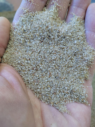 Кварцевый песок для площадок фр. 0,3 - 1 мм.  купить в Балашихе фото Камень Клуб