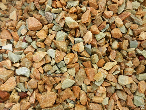 Kamenclub.ru: Щебень крошка желтый (ЗЛАТОЛИТ) фр. 10-20 мм.  купить в Балашихе златолит бежевый, золотистый, желтый каменная декоративная крошка щебня златолита 10800 руб/т   фото КАМЕНЬ КЛУБ